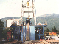 大型・重量のボーリングマシン使用事例