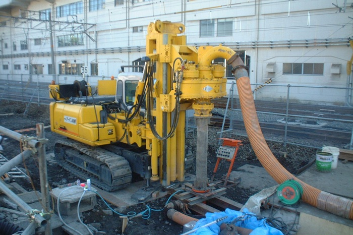 大型・重量のボーリングマシン使用事例